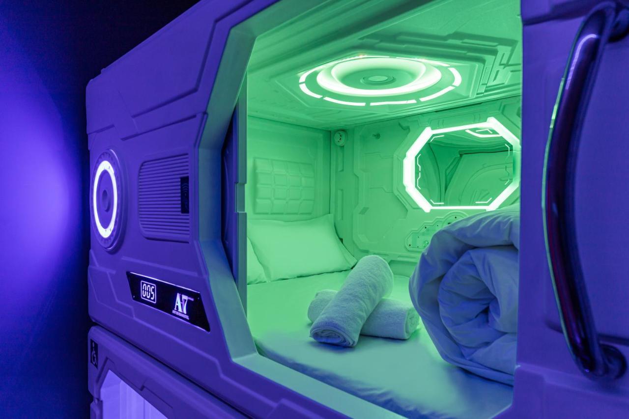 Art Seven Hostel Capsules Madrid Exteriér fotografie