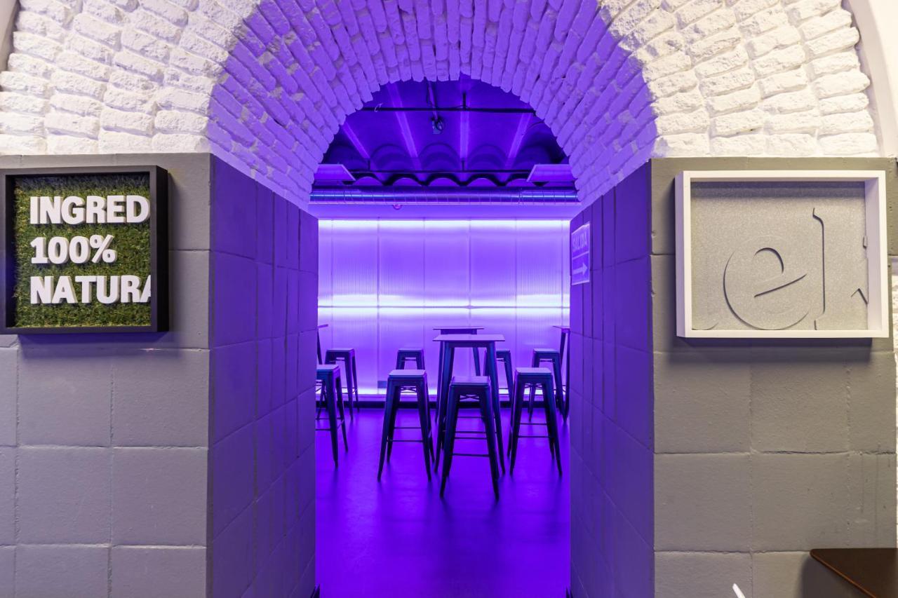 Art Seven Hostel Capsules Madrid Exteriér fotografie